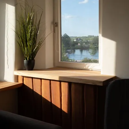 Zum Goldenen Schiff - Lehmzimmer Stein Hotel *