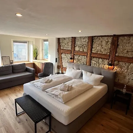 Hotel Zum Goldenen Schiff - Lehmzimmer Stein